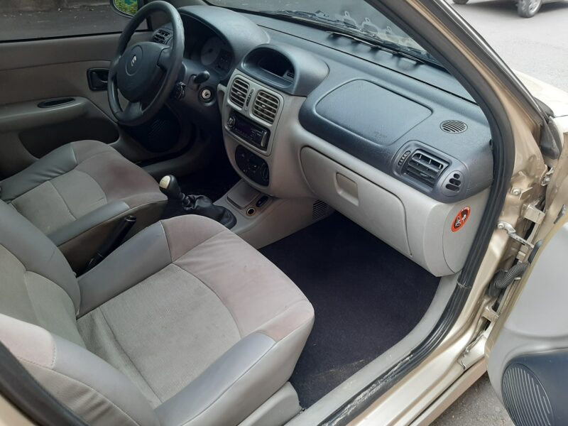 Renault Clio 2005