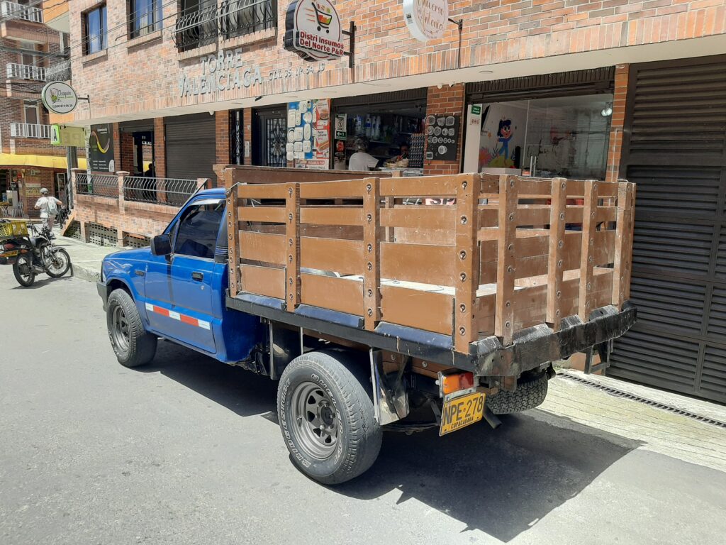 Mazda B2000 modelo 1988