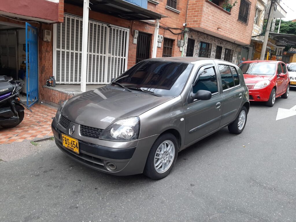 Clio 2006, Recibo moto
