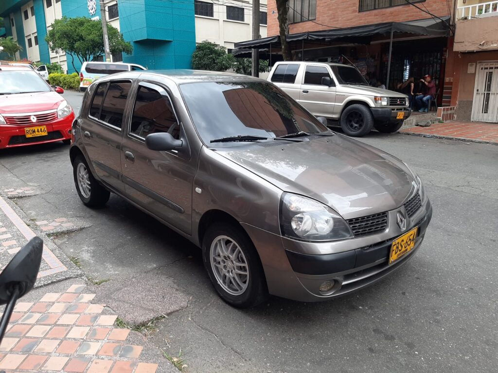 Clio 2006, Recibo moto