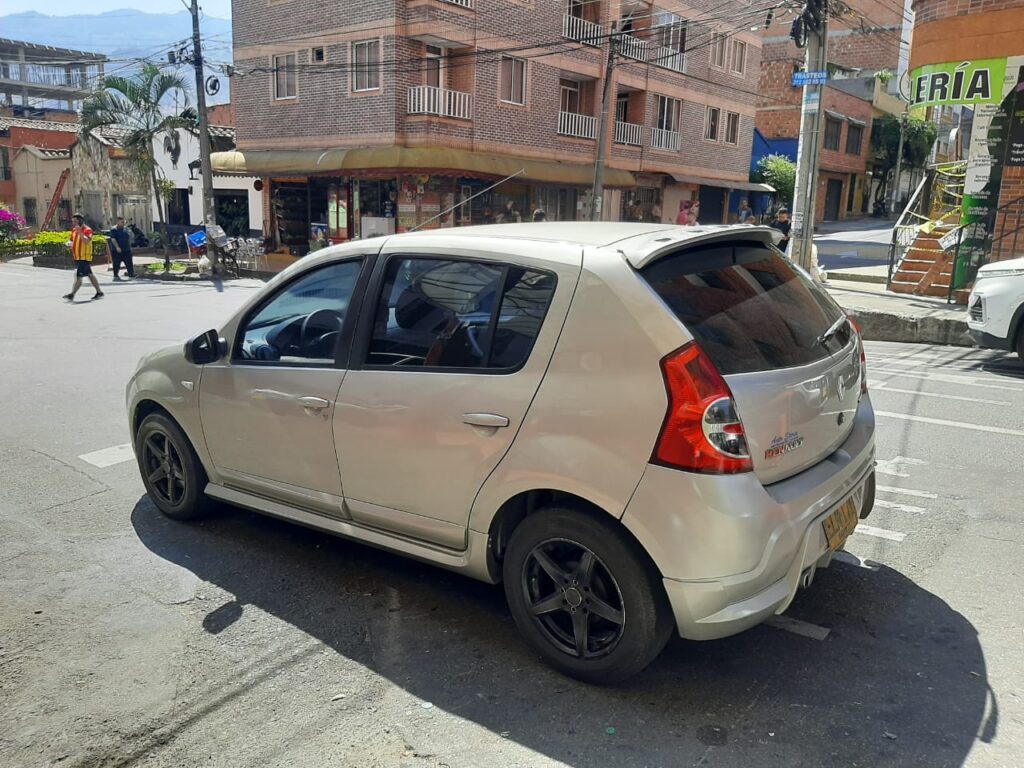 Sandero 2009 dynamique