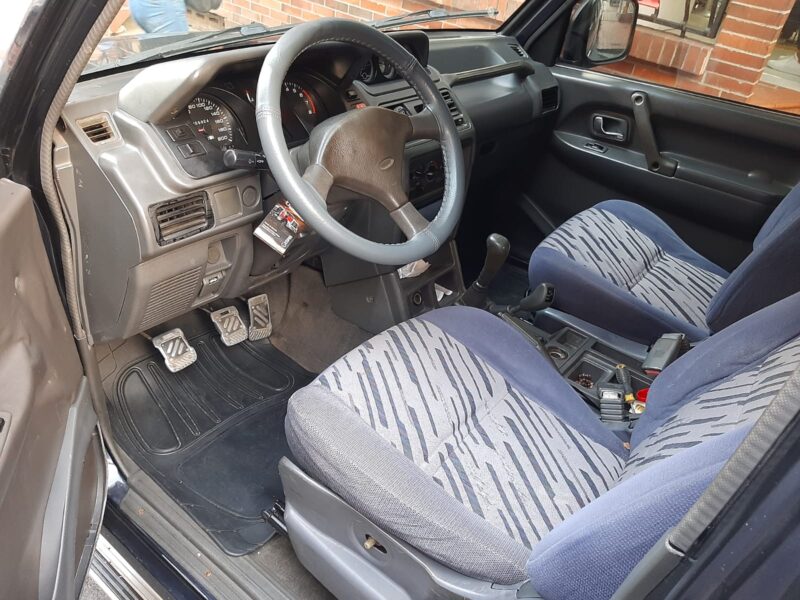 Montero modelo 2000, motor 3.0, Recibo vehículo menor