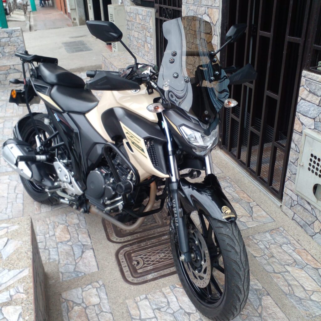 Yamaha FZ250 2022 Edicion especial