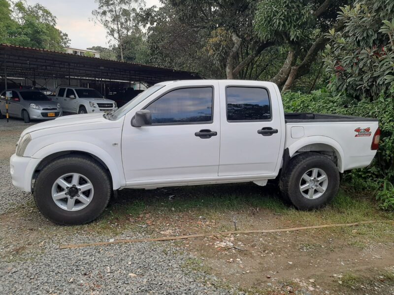 Dimax 2007 4x4 Diesel, para reparar motor