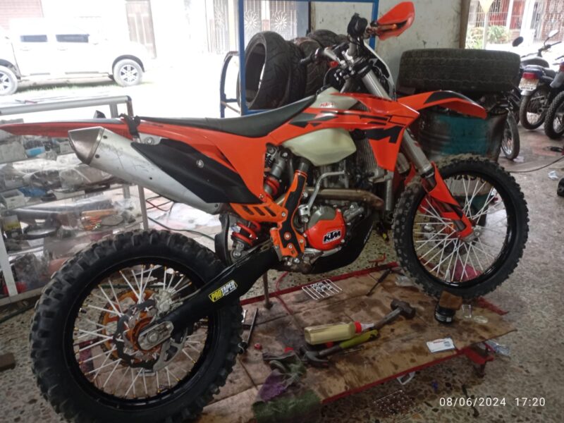 Vendo moto Ktm 450 2014