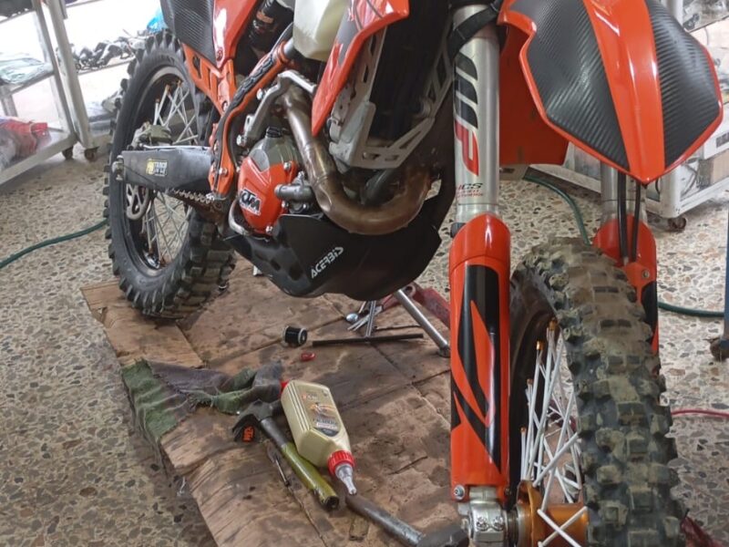 Vendo moto Ktm 450 2014