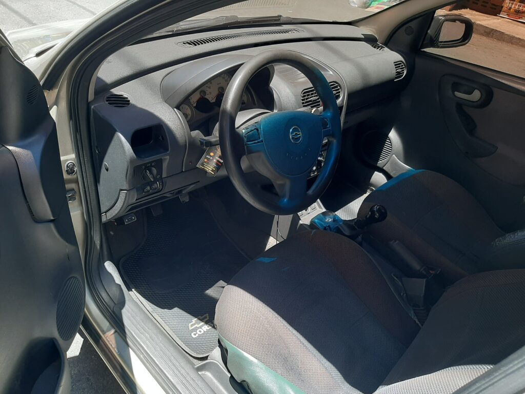 Corsa Evolution 2006 con Gas