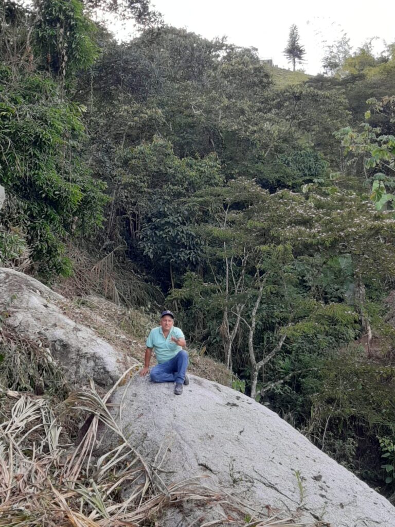 Se vende finca en Barbosa