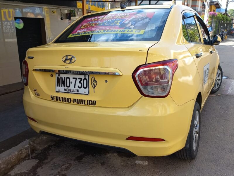 Taxi Hyundai 2016 de Medellin, Financiamos