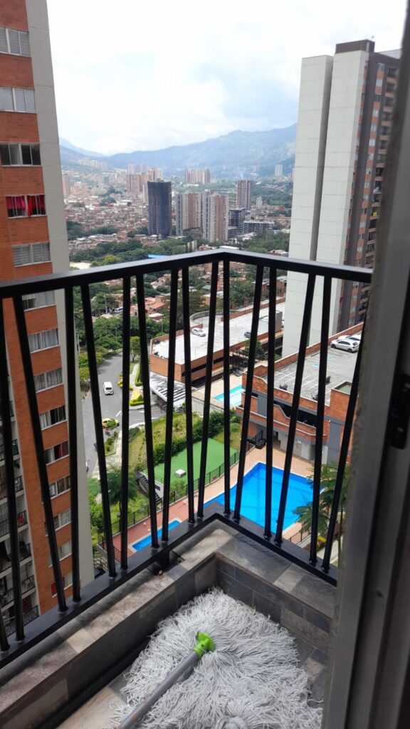 Apartamento en venta Unidad Colinas de Bucaros