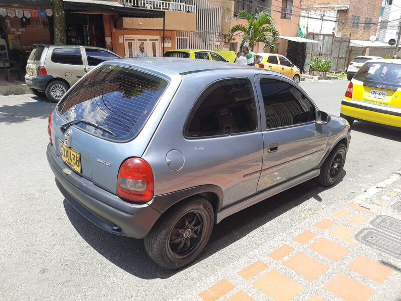 Corsa Active 2003