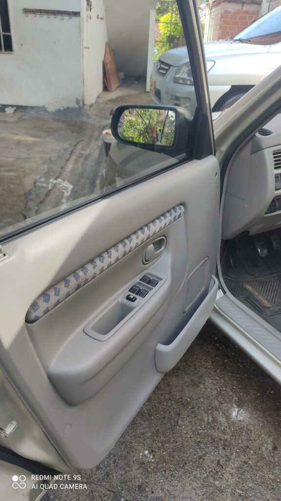 Mazda demio 1.3 16v 2007