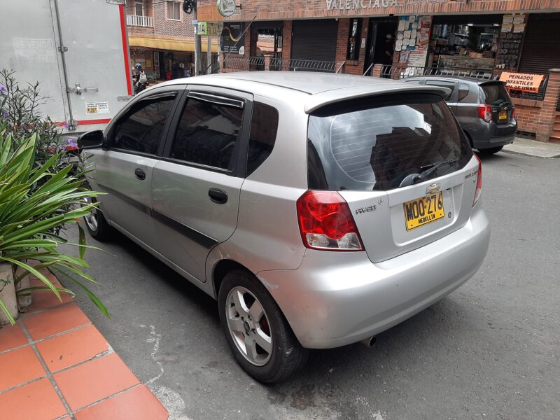 Aveo Five 2009