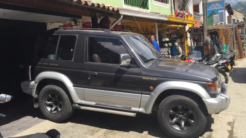 Montero 1994 V6 3000