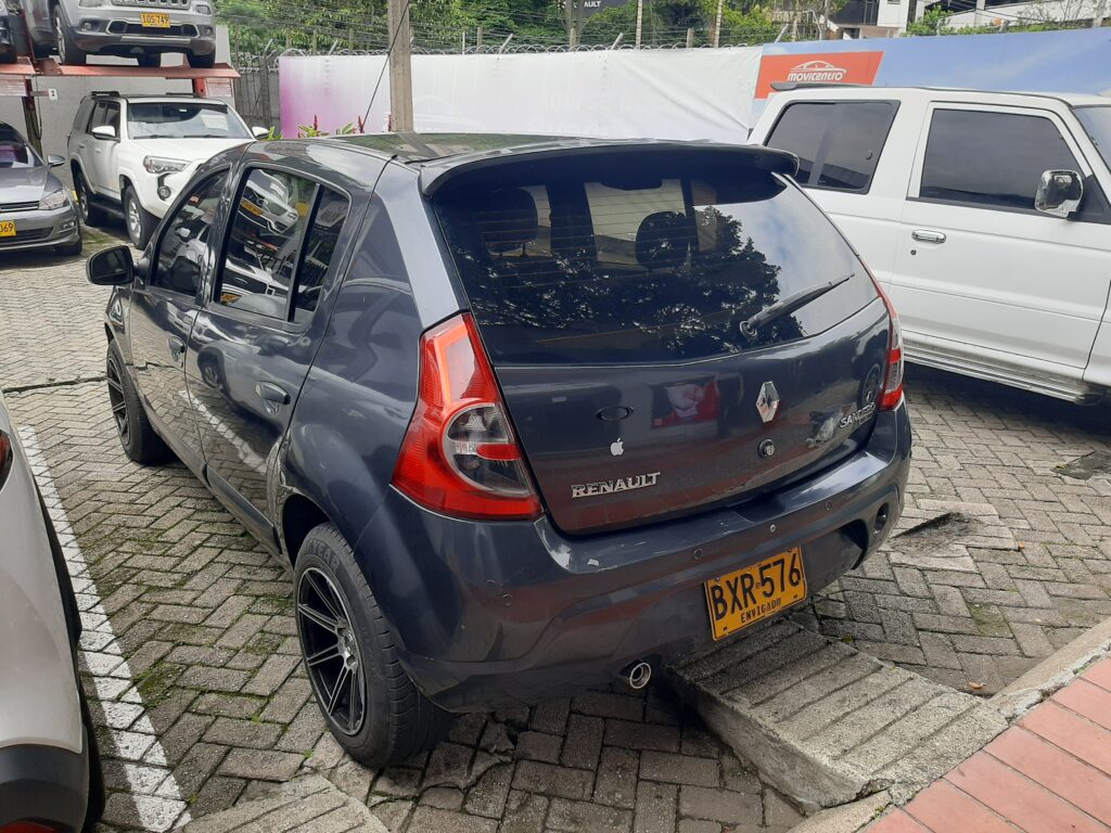 Sandero 2011