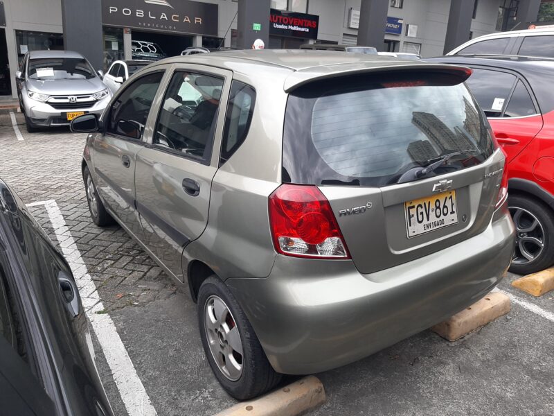 Aveo five 2008