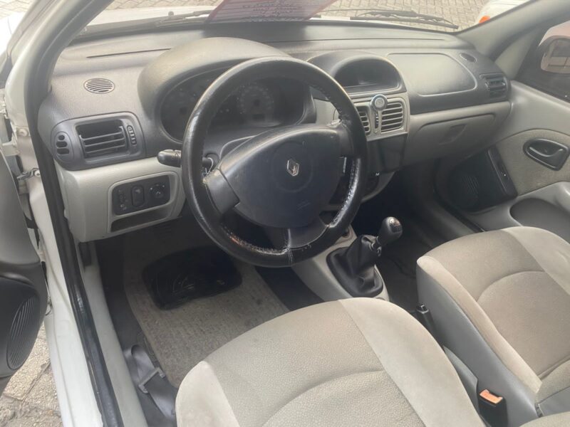 Clio 2006, Recibo moto