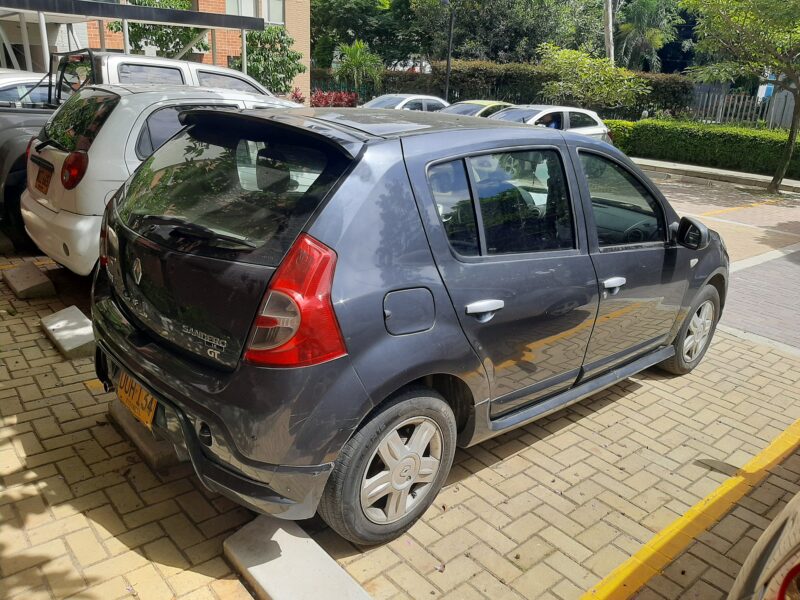 Sandero 2010