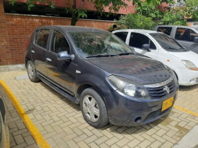 Sandero 2010