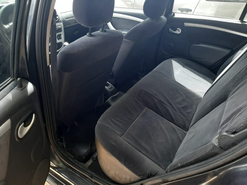 Sandero 2010