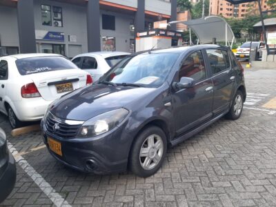Sandero 2010