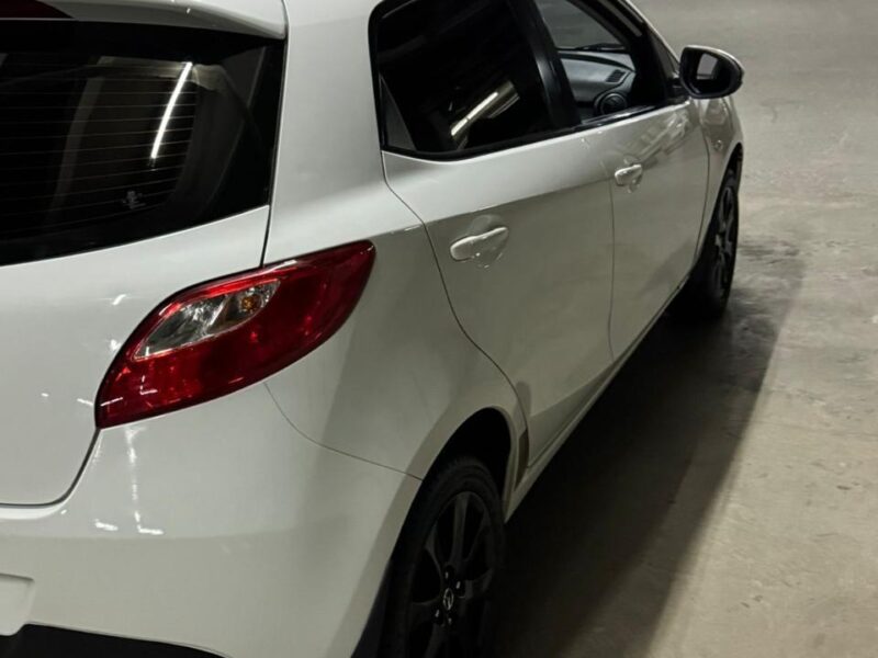 Mazda 2 2014