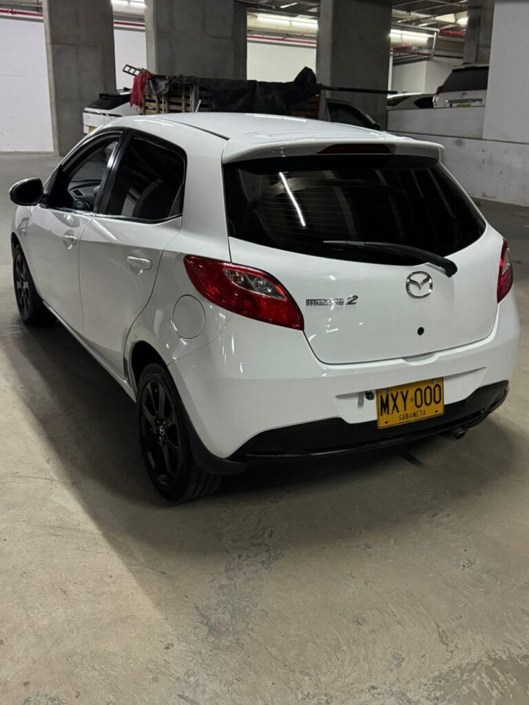 Mazda 2 2014
