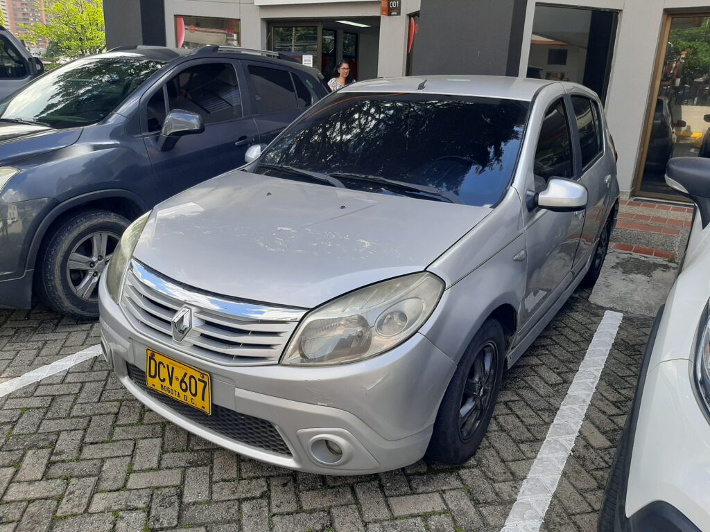 Sandero 2010