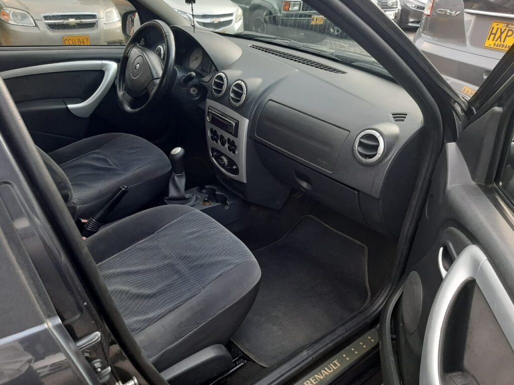 Sandero 2010