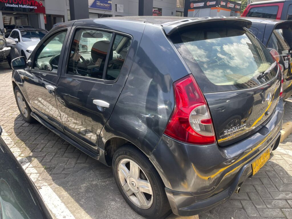 Sandero 2010