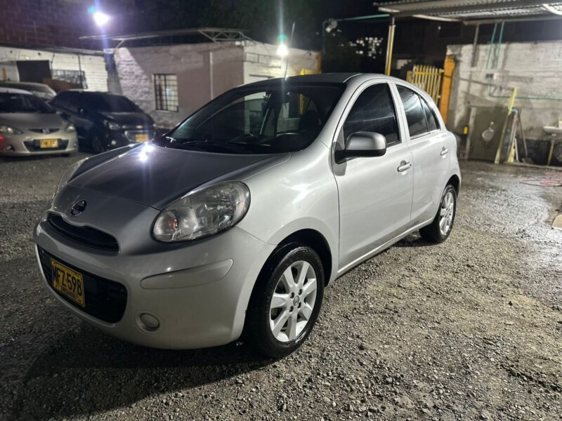 Nissan March 2013