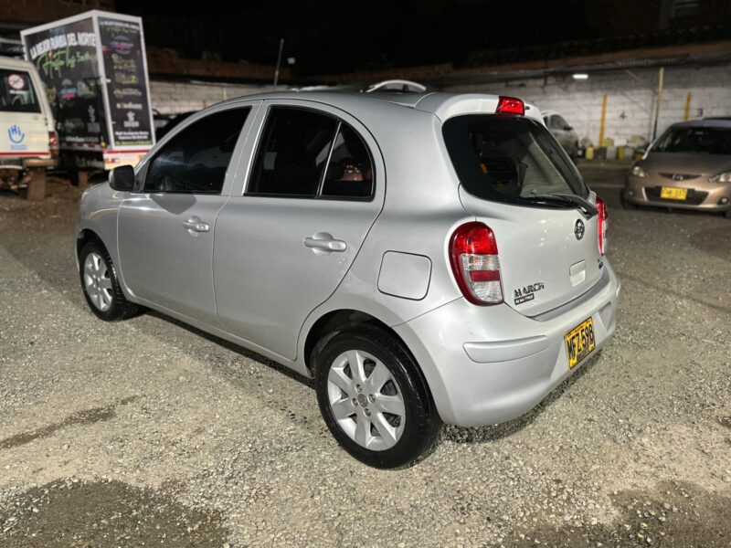 Nissan March 2013