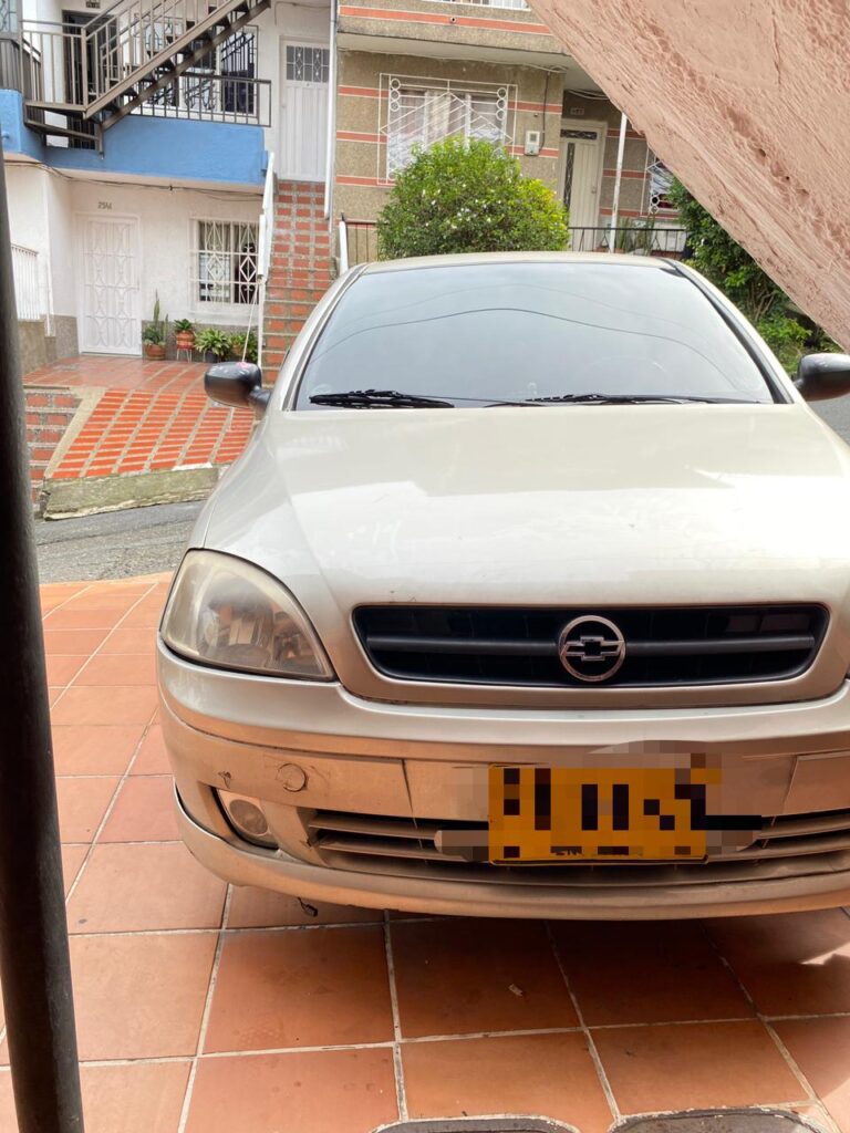 Corsa 2003 a gas y gasolina